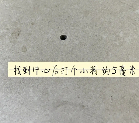 梅里斯瓷砖空鼓维修公司专业解答在瓷砖铺贴过程中，如果砂料搅拌不均匀，将会带来以下问题